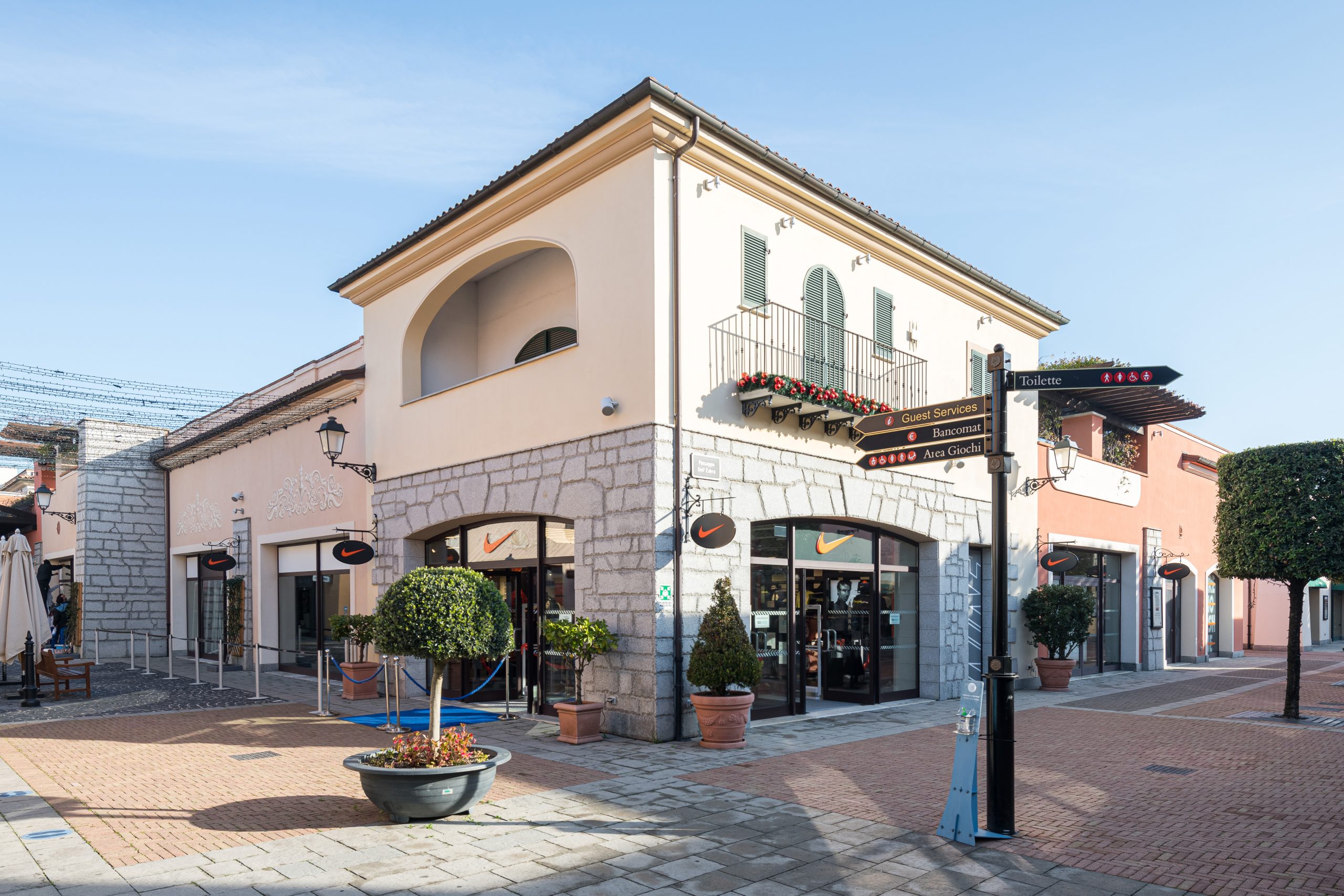 refit nike la reggia